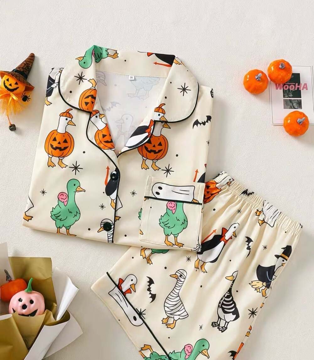 SHEIN Halloween Duck Pumpkin Bat Print Women's Pajama Set Short Sleeve Top and S